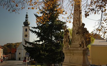 Knihovna a IC Benešov nad Černou