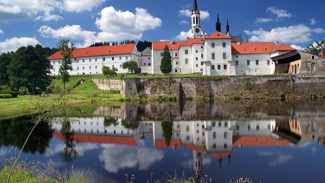 Klasztor cystersów w Vyšším Brodzie