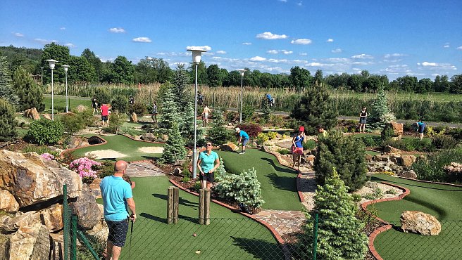 Adventure Minigolf Hluboká