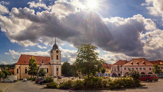 Údolím Židovy strouhy z Týna do Bechyně