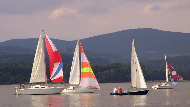 Yacht Club Lipno – Yachting und Segeln auf dem Lipno-Stausee