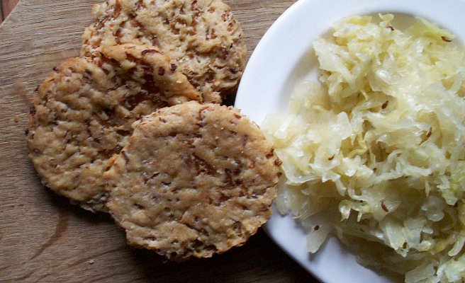 South Bohemian baked cabbage cakes (“zelňáky”)