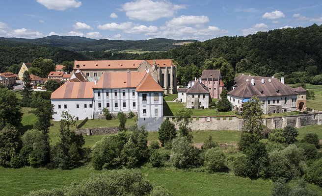 Zlatá Koruna Monastery