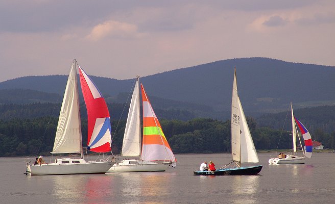 Yacht Club Lipno – Yachting und Segeln auf dem Lipno-Stausee