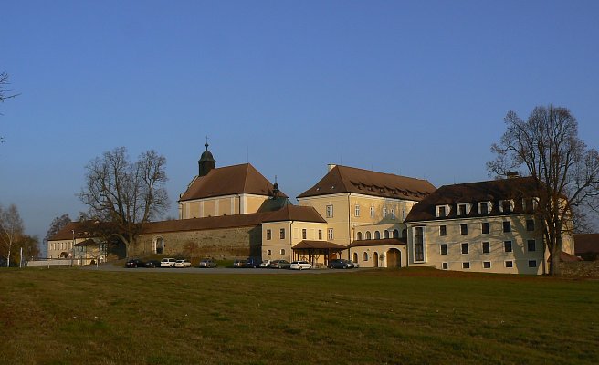 Karmelitenkloster mit der Kirche der Jungfrau Maria vom Berg