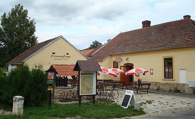 Caravancamp PETRÁŠKŮV DVŮR