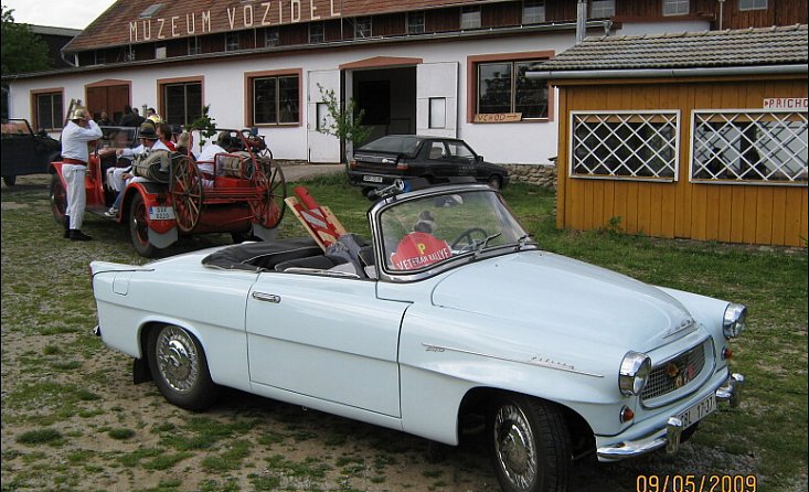 Muzeum hist. vozidel a staré zemědělské techniky Pořežany