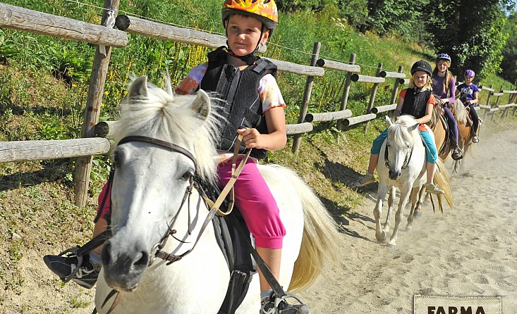 Osedlejte koně a vyražte