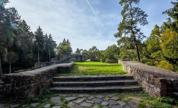 Ruine der Burg Kozí Hrádek (Ziegenburg) bei Tábor