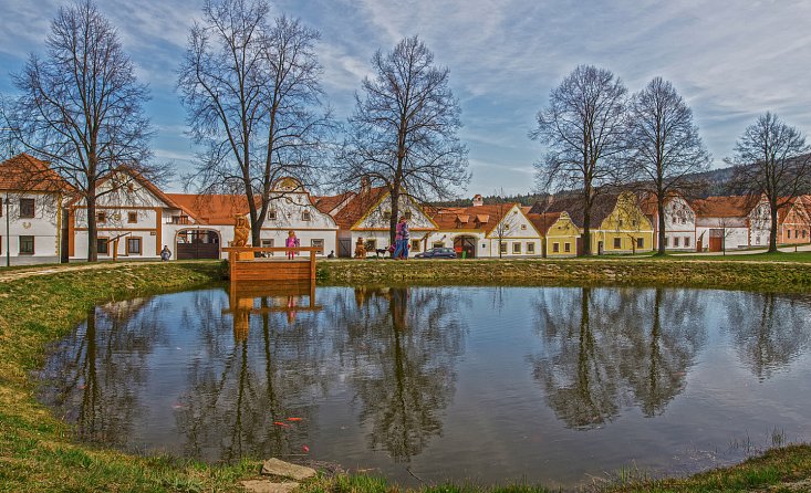 Nach Holašovice für die unvergessliche Atmosphäre der ländli