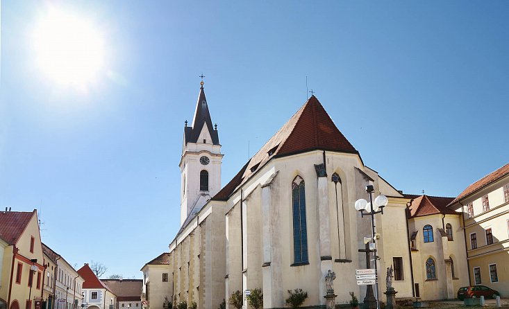 Iglesia de Nuestra Señora Reina y San Giles