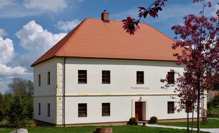 Kraselovský Dvůr, Penzion U sv. Jana